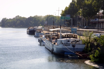 Port de plaisance d_Avignon