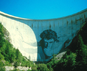 Tignes, le plus haut barrage-voûte de France