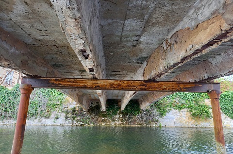 "Cliquer" sur l'image pour voir le détail d'une poutre