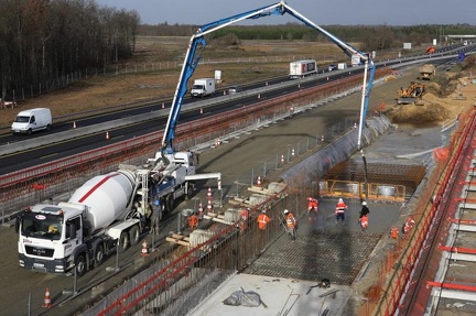 03 07 P Chantier-barriere-camion-beton