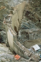 Barrage de San Jacinto en Bolivie