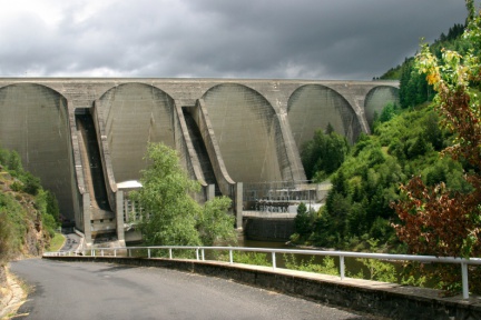 Barrage de Grandval sur la Truyère