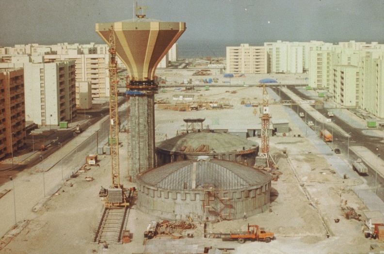 Construction d_un réservoir en Arabie