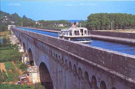 Pont-canal d_Agen