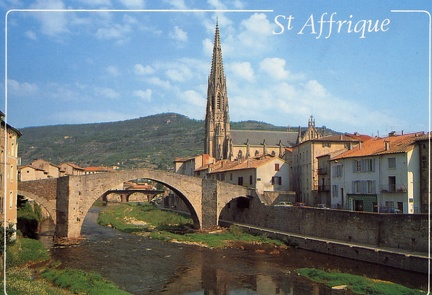 Le Pont Vieux (XIIIème siècle) sur la Sorgue à Saint-Affrique 