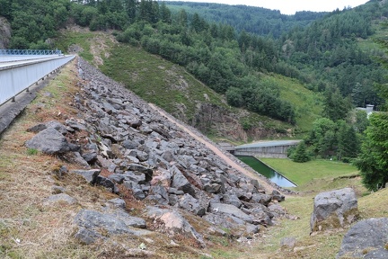 Vue du barrage en aval